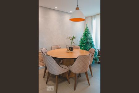 Apartamento à venda com 110m², 2 quartos e 2 vagas Apartamento à venda com 110m², 2 quartos e 2 vagasSala de Jantar