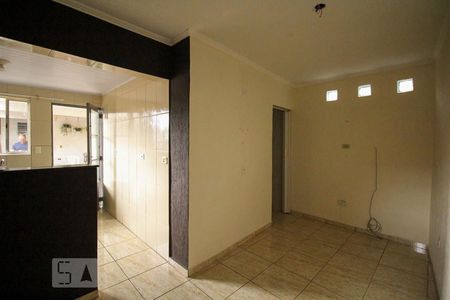 Sala de casa para alugar com 1 quarto, 40m² em Vila Iório, São Paulo