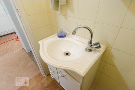 Casa à venda com 151m², 3 quartos e 2 vagas Casa à venda com 151m², 3 quartos e 2 vagasBanheiro de serviço