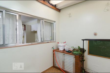 Casa à venda com 151m², 3 quartos e 2 vagas Casa à venda com 151m², 3 quartos e 2 vagasÁrea de serviço