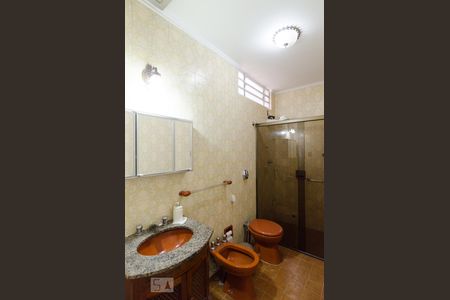 Casa à venda com 151m², 3 quartos e 2 vagas Casa à venda com 151m², 3 quartos e 2 vagasBanheiro