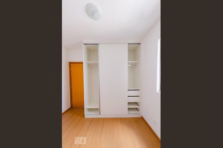 Quarto 1 de apartamento para alugar com 3 quartos, 80m² em Gutierrez, Belo Horizonte