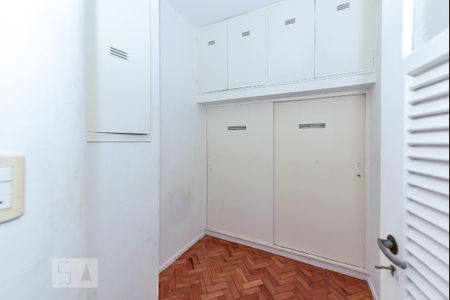 Apartamento à venda com 300m², 4 quartos e 1 vagaQuarto de Serviço 2