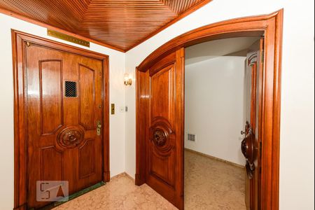 Hall de Entrada de apartamento à venda com 4 quartos, 300m² em Copacabana, Rio de Janeiro