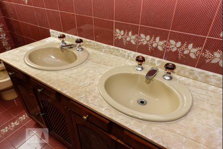Apartamento à venda com 300m², 4 quartos e 1 vagaBanheiro Social