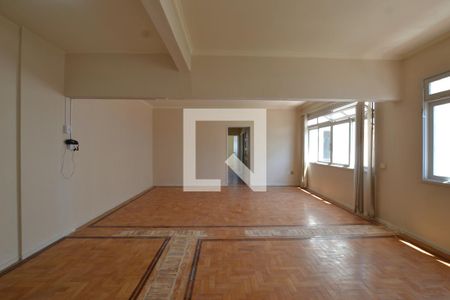 Apartamento para alugar com 130m², 3 quartos e sem vagaSala