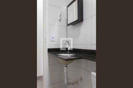 Banheiro de apartamento para alugar com 1 quarto, 37m² em Vila Santa Luzia, São Bernardo do Campo