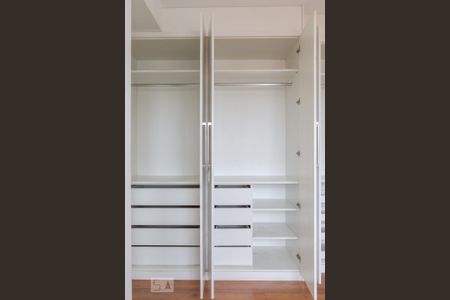 Suíte de apartamento para alugar com 2 quartos, 67m² em Barra Funda, São Paulo