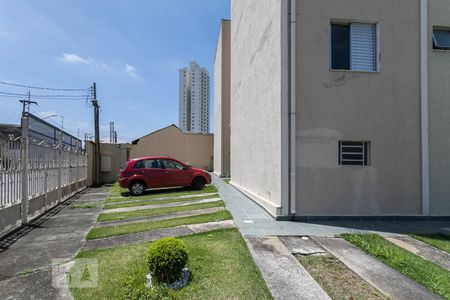 Apartamento para alugar com 34m², 2 quartos e 1 vaga Apartamento para alugar com 34m², 2 quartos e 1 vagaÁrea Comum - Estacionamento