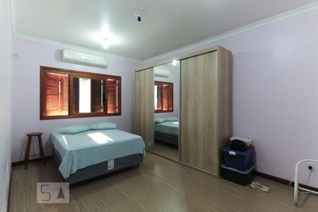 Quarto 1 de casa à venda com 2 quartos, 240m² em Medianeira, Porto Alegre