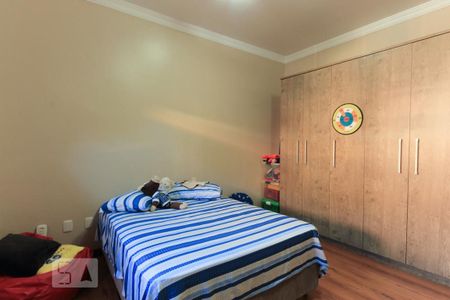 Casa à venda com 240m², 2 quartos e 2 vagasQuarto 2