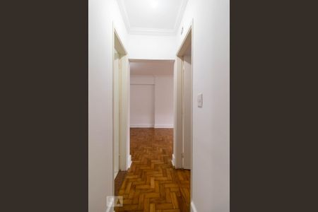 Corredor de apartamento para alugar com 1 quarto, 57m² em Pinheiros, São Paulo