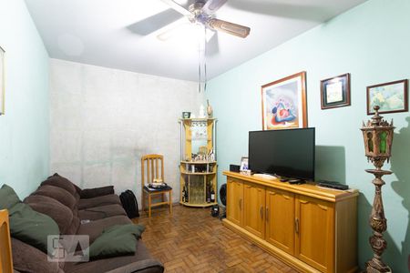 Casa à venda com 177m², 5 quartos e 4 vagasSala