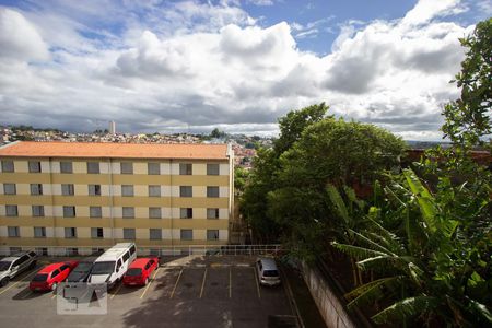 Quarto 1 - Vista  de apartamento para alugar com 2 quartos, 44m² em Jardim Maria Beatriz, Carapicuíba