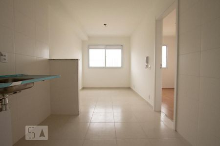 Cozinha de apartamento para alugar com 1 quarto, 29m² em Água Branca, São Paulo