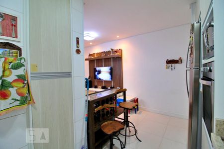 Apartamento à venda com 108m², 2 quartos e 1 vagaCozinha