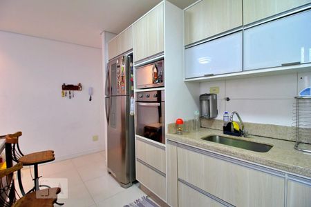 Apartamento à venda com 108m², 2 quartos e 1 vagaCozinha