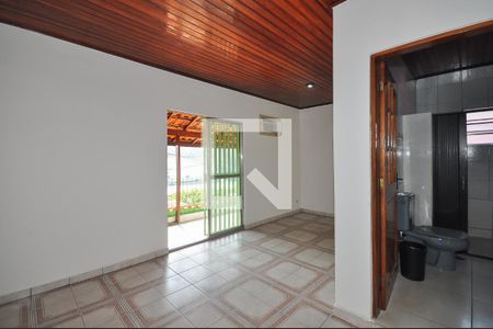 Casa para alugar com 60m², 1 quarto e sem vaga Casa para alugar com 60m², 1 quarto e sem vagaSuíte