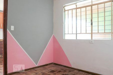 Quarto 1 de casa para alugar com 3 quartos, 80m² em Lindóia, Curitiba