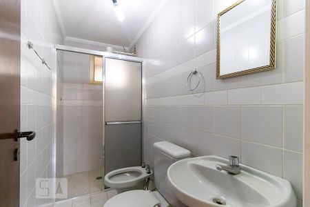 Apartamento para alugar com 82m², 2 quartos e 1 vaga Apartamento para alugar com 82m², 2 quartos e 1 vagaBanheiro social
