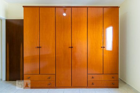 Apartamento para alugar com 82m², 2 quartos e 1 vaga Apartamento para alugar com 82m², 2 quartos e 1 vagaQuarto 2 - Armários