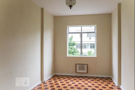 Quarto 1 de apartamento para alugar com 2 quartos, 90m² em Vila Isabel, Rio de Janeiro