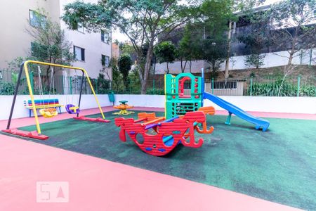 Apartamento para alugar com 48m², 2 quartos e 1 vaga Apartamento para alugar com 48m², 2 quartos e 1 vagaÁrea Comum - Playground