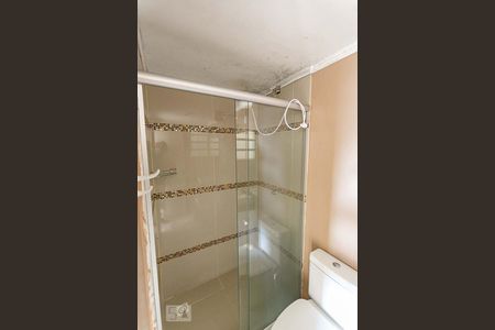 Banheiro de apartamento à venda com 1 quarto, 36m² em Vila Nova, Porto Alegre