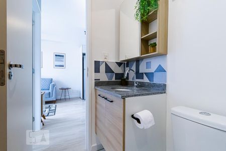 Apartamento para alugar com 33m², 1 quarto e sem vaga Apartamento para alugar com 33m², 1 quarto e sem vagaBanheiro