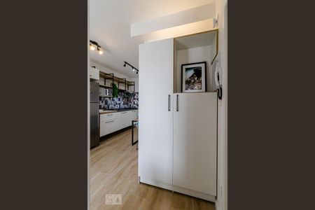 Apartamento para alugar com 33m², 1 quarto e sem vaga Apartamento para alugar com 33m², 1 quarto e sem vagaCorredor