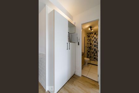 Apartamento para alugar com 33m², 1 quarto e sem vaga Apartamento para alugar com 33m², 1 quarto e sem vagaCorredor