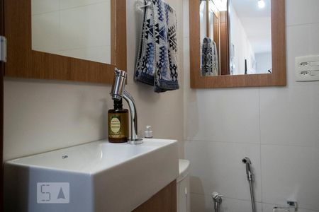 BANHEIRO de apartamento à venda com 2 quartos, 73m² em Santana, São Paulo