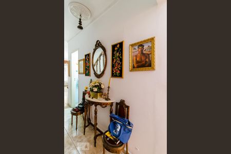 Corredor de casa à venda com 3 quartos, 140m² em Jardim Santa Emília, São Paulo