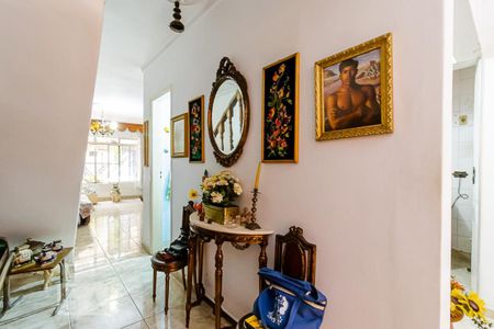 Corredor de casa à venda com 3 quartos, 140m² em Jardim Santa Emília, São Paulo