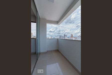 Apartamento para alugar com 139m², 4 quartos e 2 vagas Apartamento para alugar com 139m², 4 quartos e 2 vagasVaranda