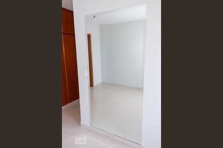 Apartamento para alugar com 139m², 4 quartos e 2 vagas Apartamento para alugar com 139m², 4 quartos e 2 vagasDetalhe da Suite 1