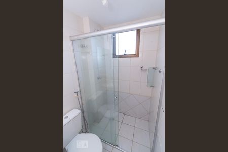 Apartamento para alugar com 139m², 4 quartos e 2 vagas Apartamento para alugar com 139m², 4 quartos e 2 vagasDetalhe do Banheiro Social