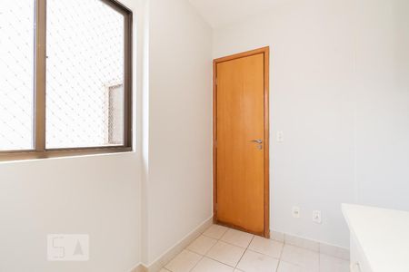Apartamento para alugar com 139m², 4 quartos e 2 vagas Apartamento para alugar com 139m², 4 quartos e 2 vagasQuarto suite de Serviço