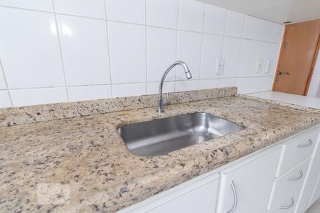 Apartamento para alugar com 139m², 4 quartos e 2 vagas Apartamento para alugar com 139m², 4 quartos e 2 vagasDetalhe da cozinha