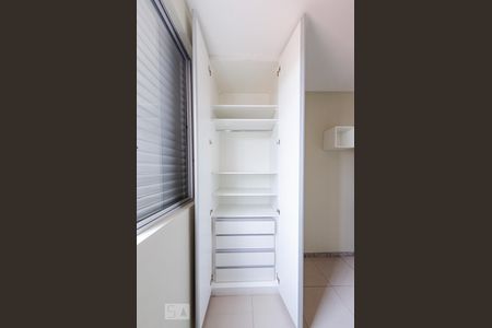Quarto 1 de apartamento para alugar com 3 quartos, 70m² em Renascença, Belo Horizonte
