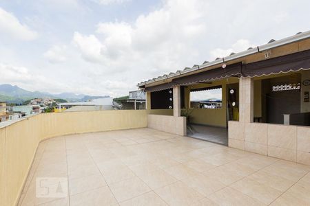 Casa à venda com 200m², 3 quartos e 2 vagas Casa à venda com 200m², 3 quartos e 2 vagasTerraço