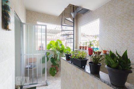 Casa à venda com 200m², 3 quartos e 2 vagas Casa à venda com 200m², 3 quartos e 2 vagasEntrada