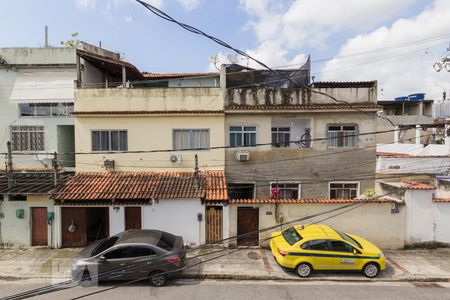 Casa à venda com 200m², 3 quartos e 2 vagas Casa à venda com 200m², 3 quartos e 2 vagasVista