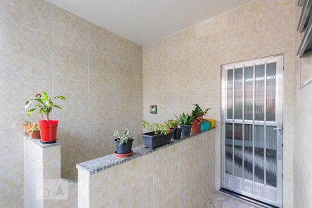 Casa à venda com 200m², 3 quartos e 2 vagas Casa à venda com 200m², 3 quartos e 2 vagasEntrada