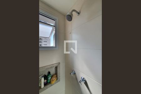 Apartamento para alugar com 71m², 2 quartos e 2 vagas Apartamento para alugar com 71m², 2 quartos e 2 vagasBanheiro da suíte