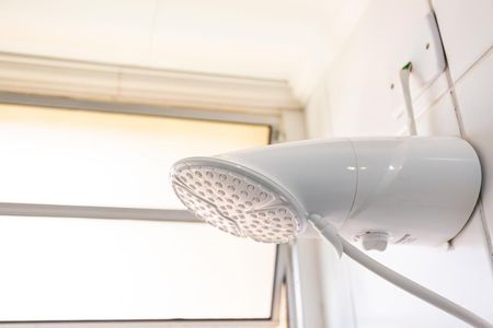 Apartamento à venda com 58m², 2 quartos e 1 vagaChuveiro