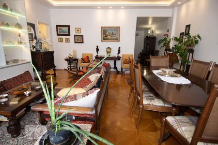 Apartamento à venda com 160m², 3 quartos e 1 vagaSala