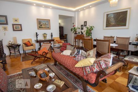 Apartamento à venda com 160m², 3 quartos e 1 vagaSala