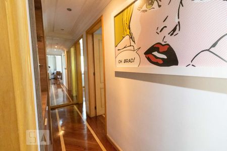 Apartamento à venda com 147m², 3 quartos e 3 vagasCorredor