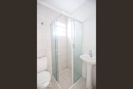 Banheiro de apartamento para alugar com 1 quarto, 45m² em Parada Inglesa, São Paulo